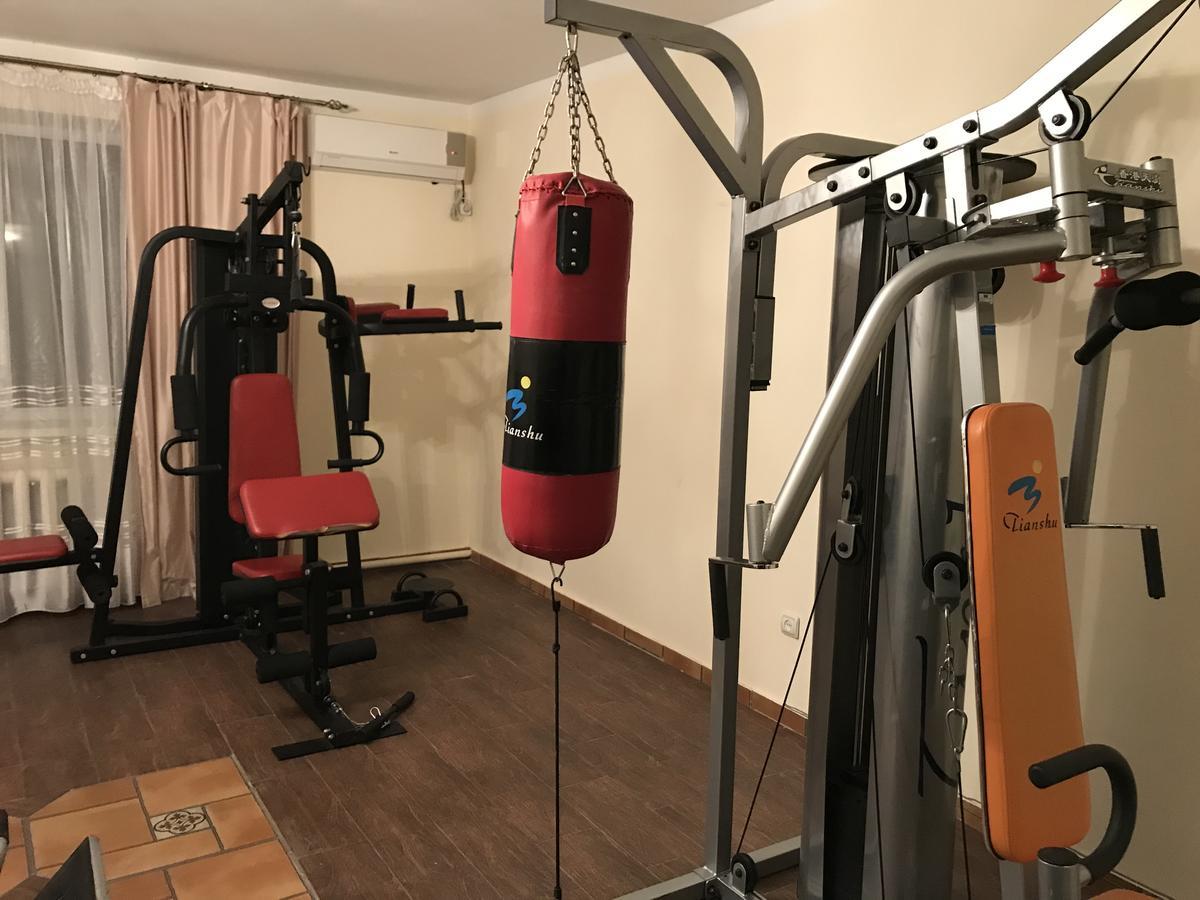 Saltanat Hotel Taldykorgan Bagian luar foto